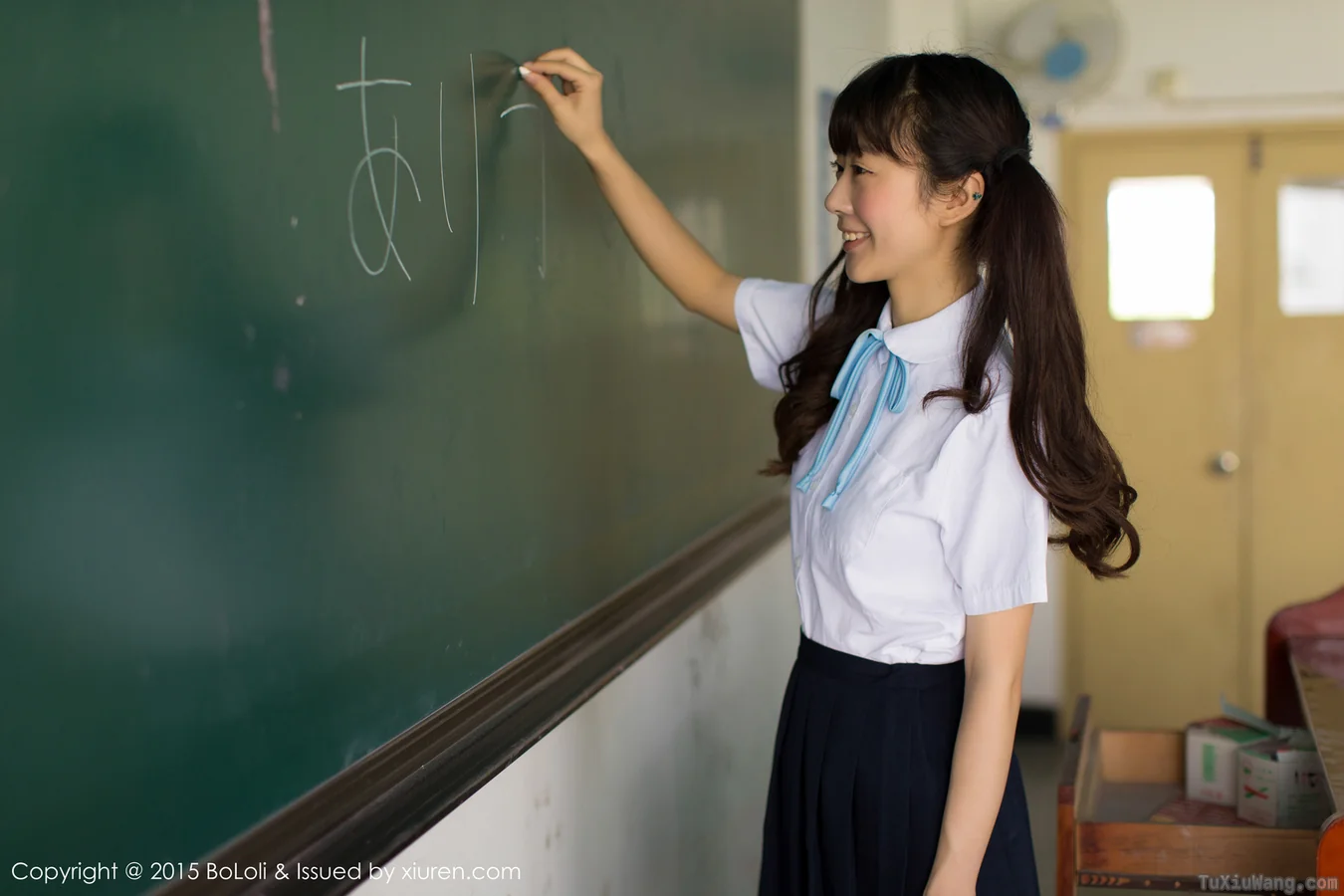 [BOLOLI波萝社] 2015.06.02 No.31 Suki朱忆音
