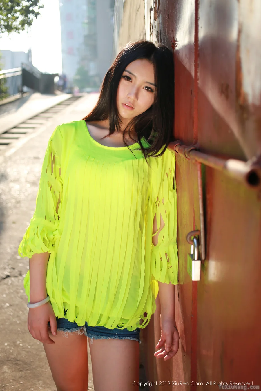 [XIUREN秀人网] 2013.09.24 No.17 MOON嘉依