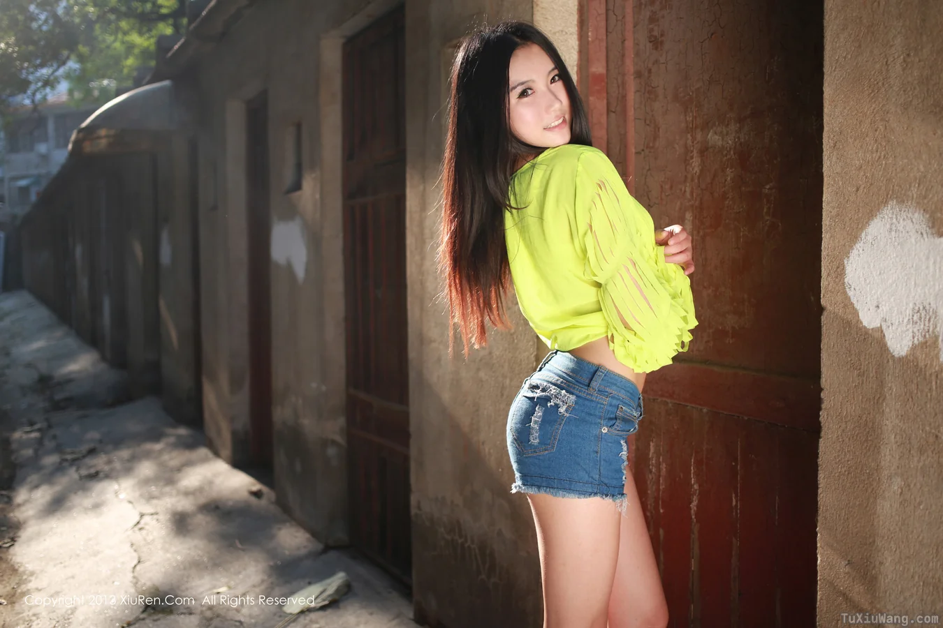 [XIUREN秀人网] 2013.09.24 No.17 MOON嘉依