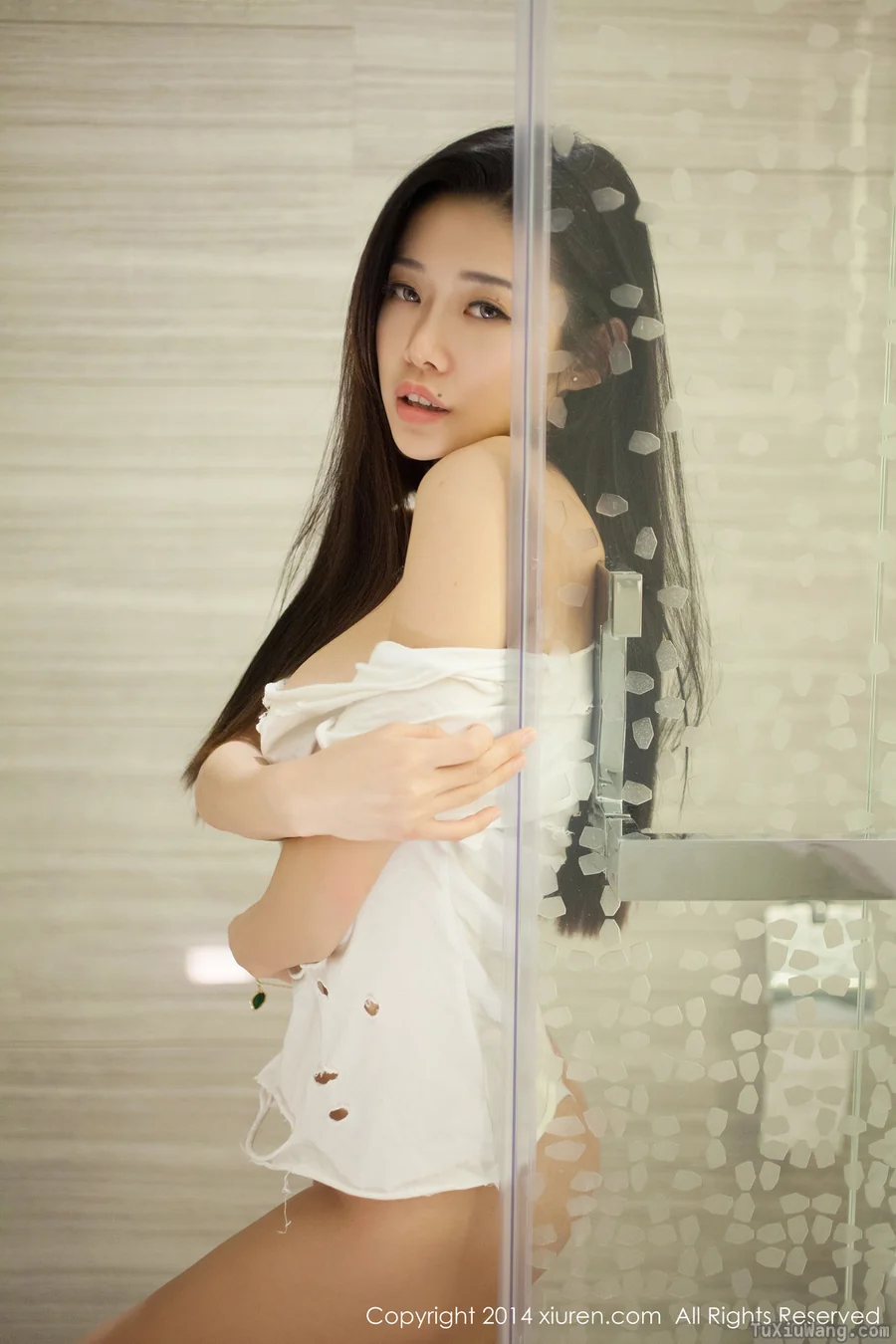 [XIUREN秀人网] 2014.07.28 No.184 luvian本能