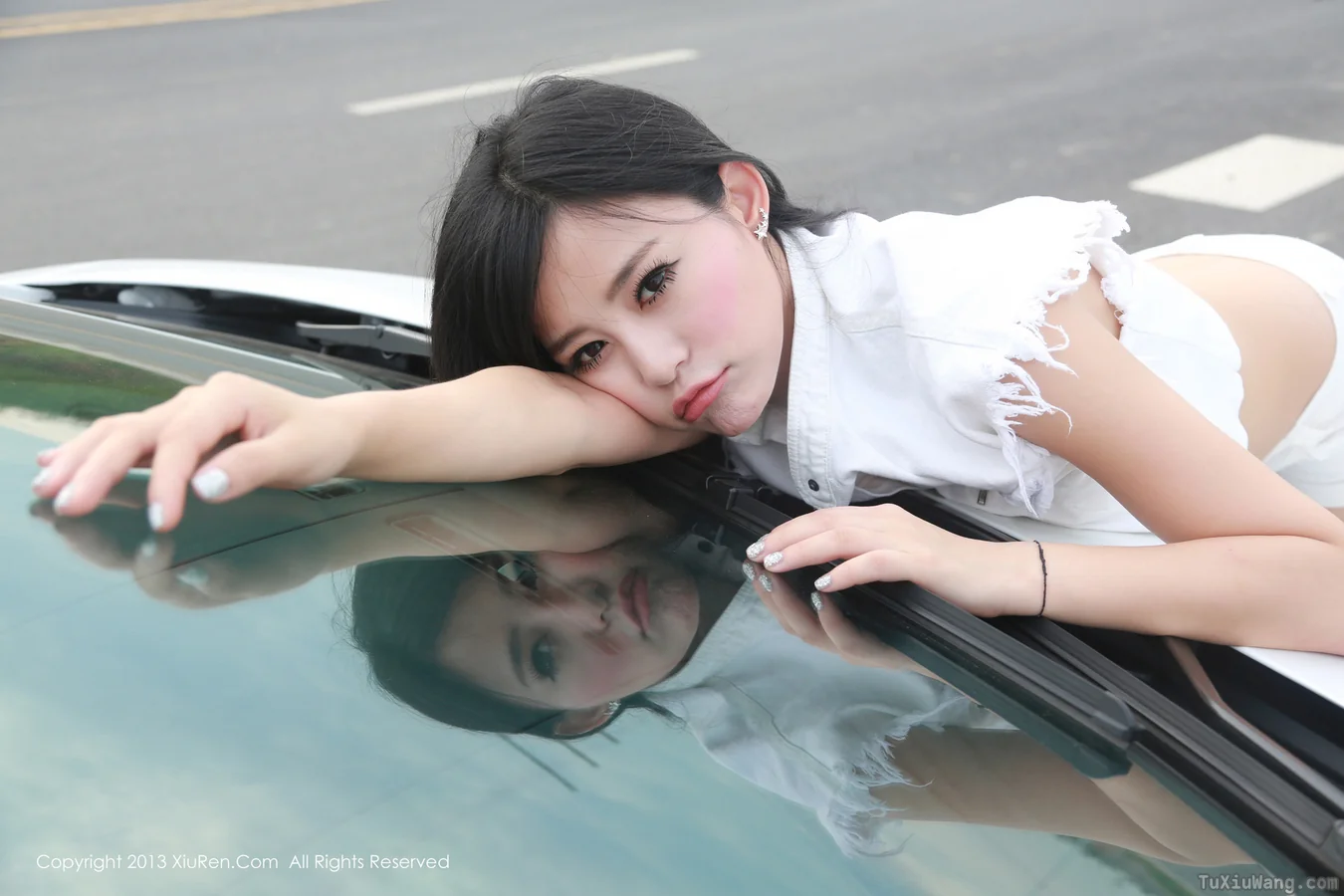 [XIUREN秀人网] 2013.10.09 No.27 易欣viya