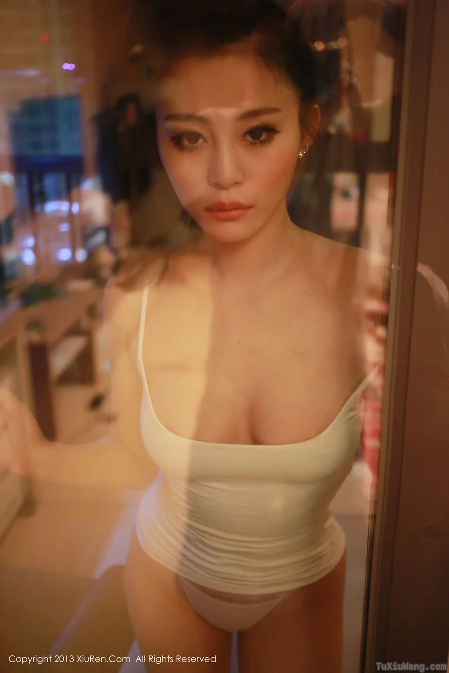 [XIUREN秀人网] 2013.10.09 No.27 易欣viya