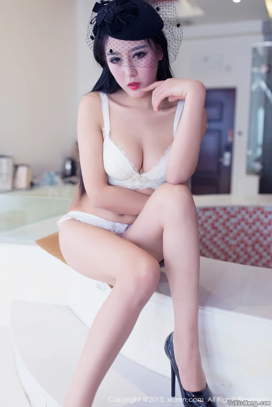 [XIUREN秀人网] 2015.01.15 No.281 猪圈圈Kele