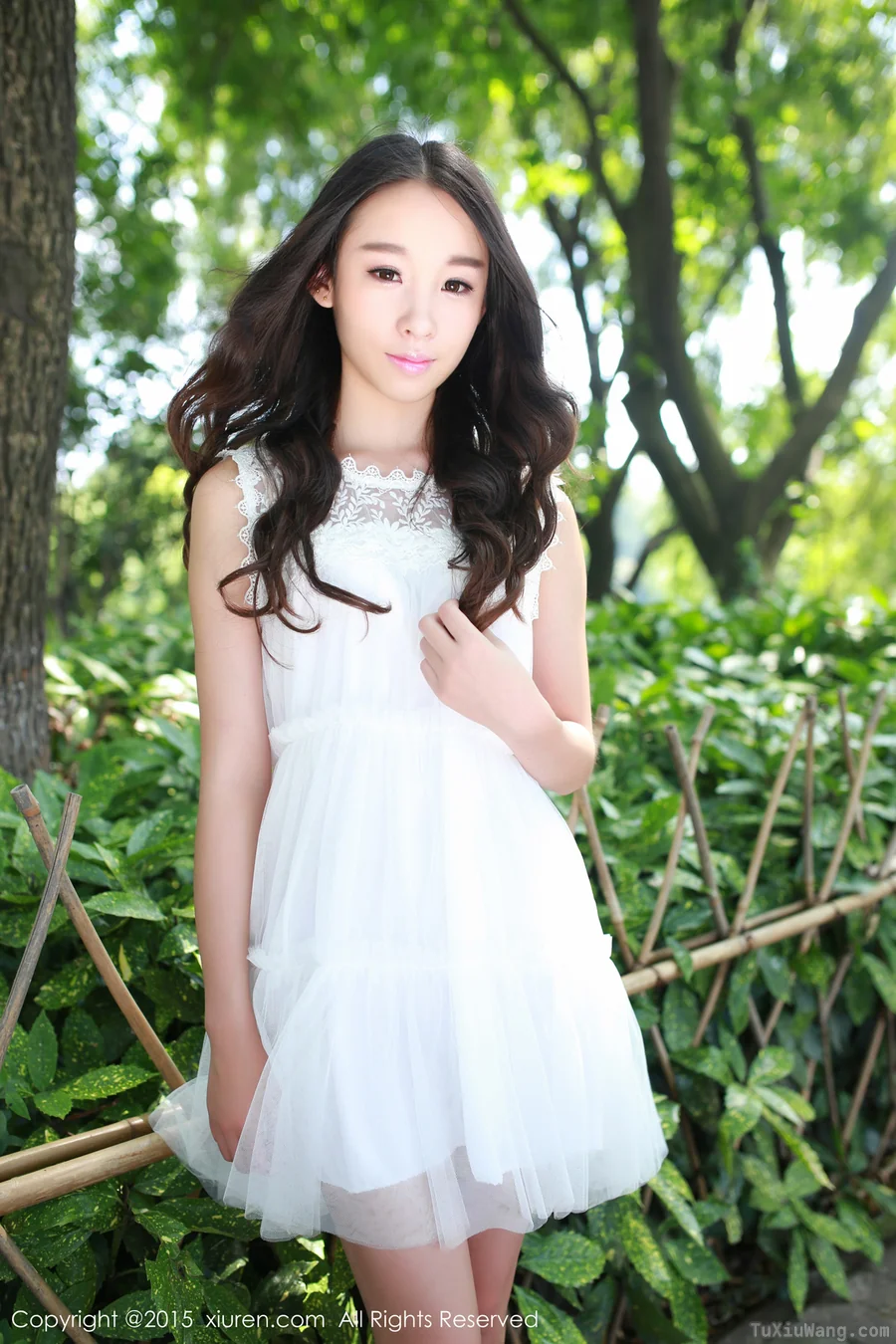 [XIUREN秀人网] 2015.08.05 No.371 梓萱Crystal