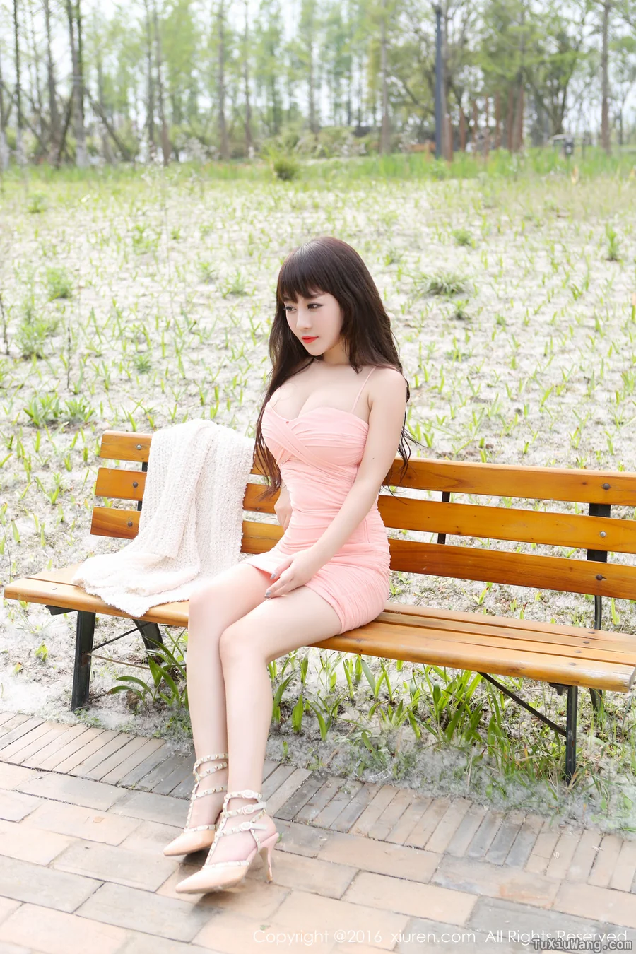 [XIUREN秀人网] 2016.05.23 No.529 陈巧蓓isabella