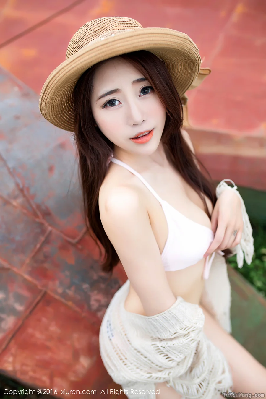 [XIUREN秀人网] 2016.08.22 No.582 兜豆靓Youlina