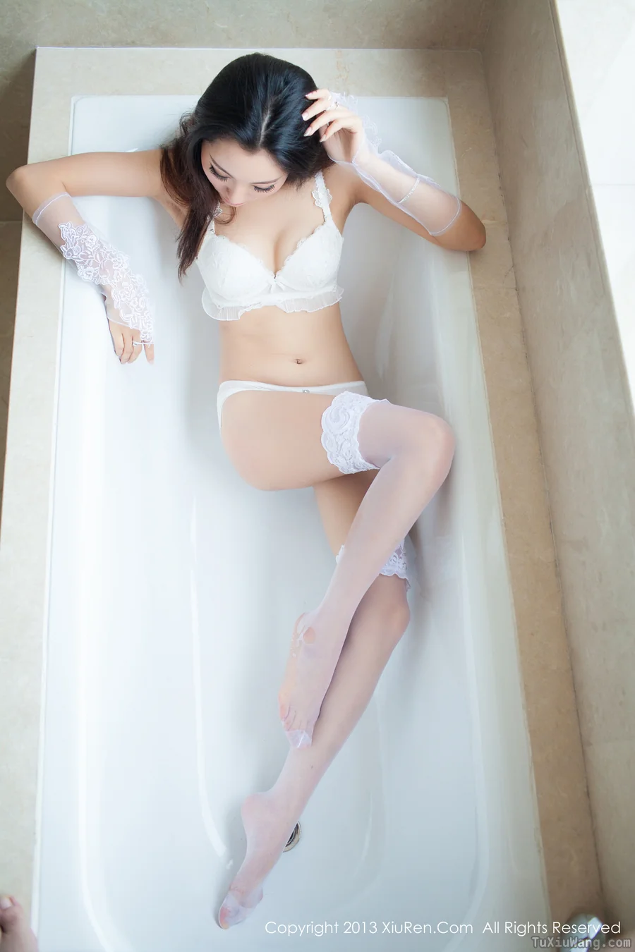 [XIUREN秀人网] 2013.12.31 No.77 燕甘甘