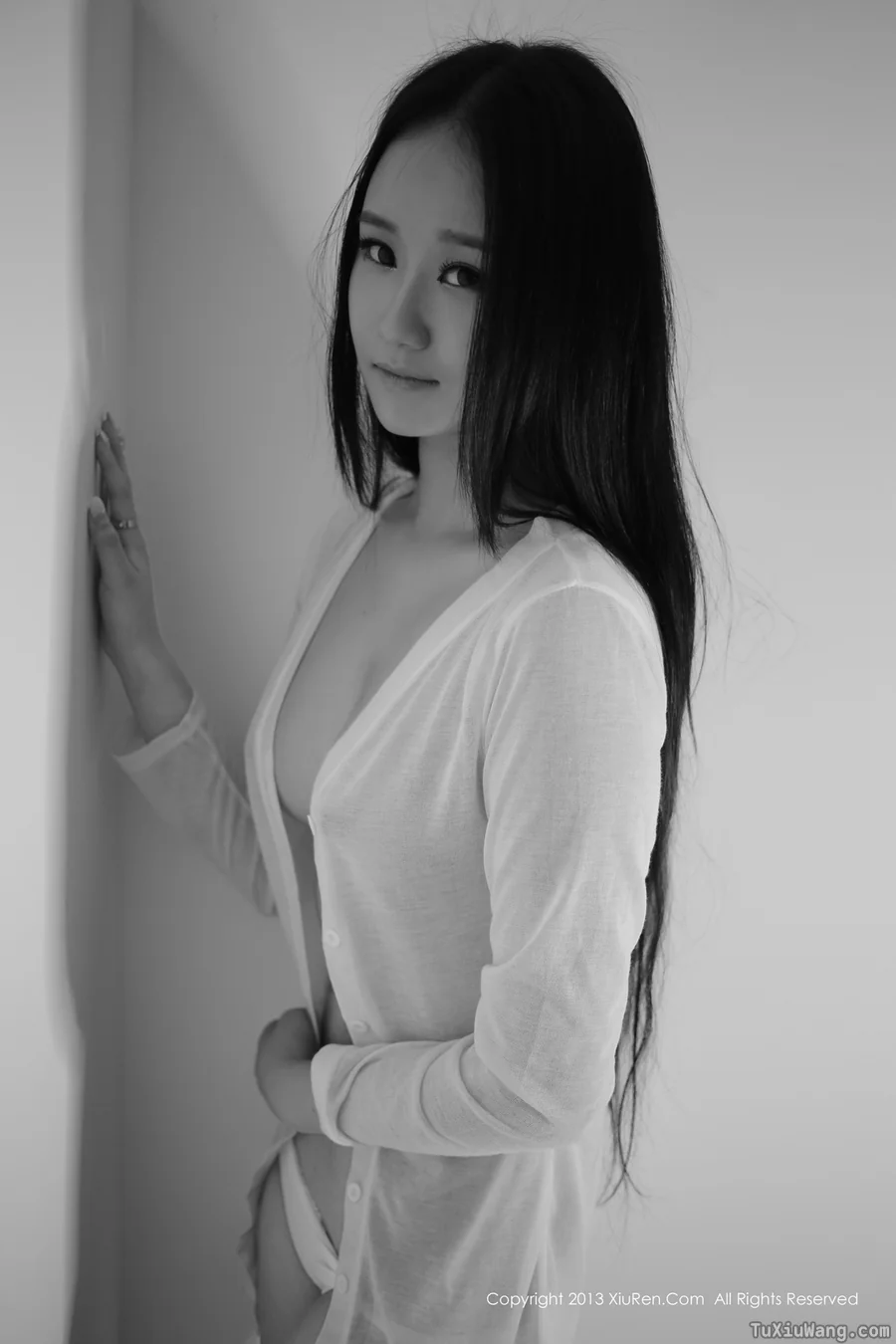 [XIUREN秀人网] 2013.09.10 No.8 胡琦Seven